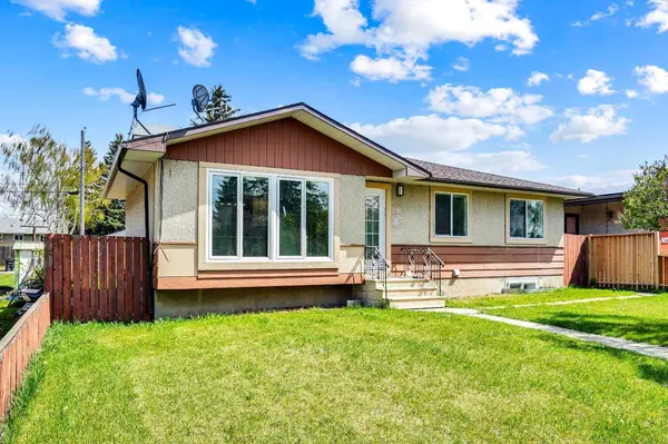 2608 42 ST SE, Calgary, AB T2B 1G7
