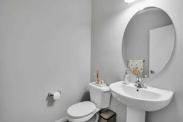 50 W Cityside TER NE, Calgary, AB T3N 1E2