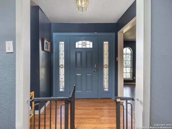 406 Parker Dr, San Marcos, TX 78666