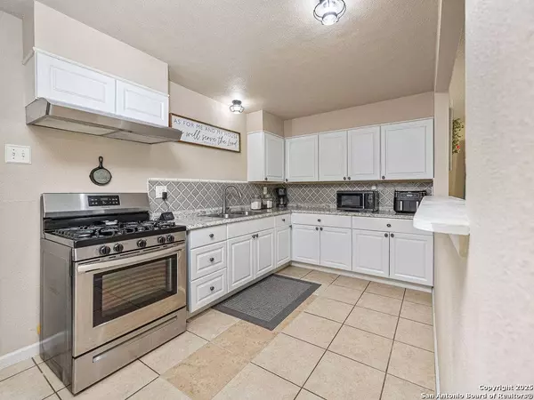 202 Formosa Blvd, San Antonio, TX 78221