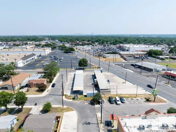 6727 Flores, San Antonio, TX 78221