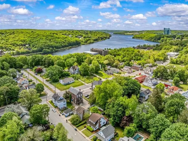 18 Geer Avenue, Norwich, CT 06360