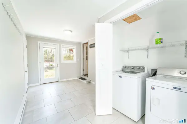 950 Old Colchester Road, Montville, CT 06370