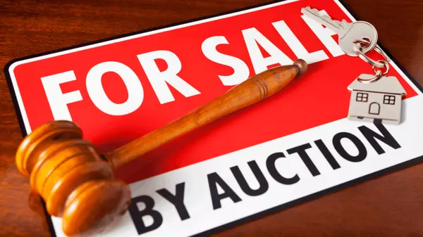 When Does an Auction Make Sense for Selling a Home?
