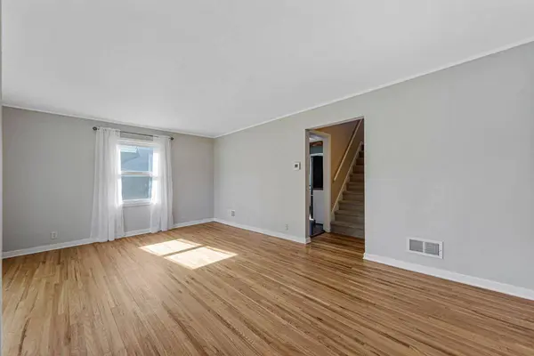 416 W 10th ST, Mankato, MN 56001