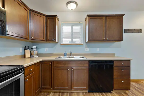 105 Owl PATH, Mankato, MN 56001