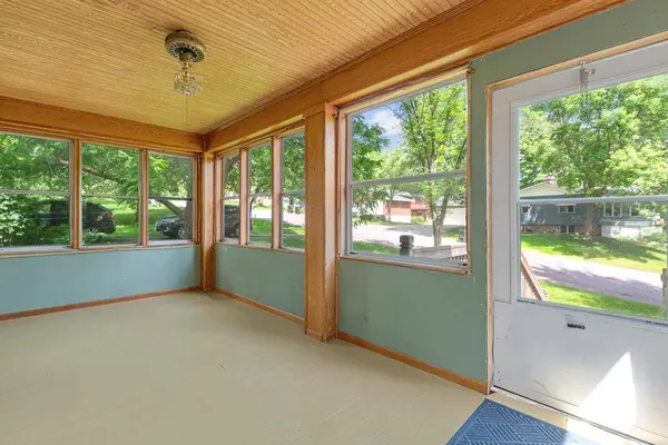 810 W Madison ST W, Saint Peter, MN 56082