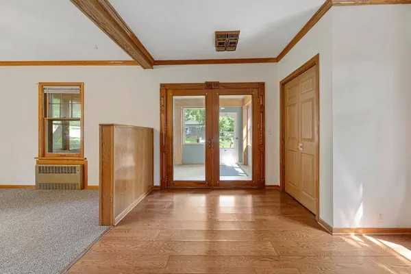 810 W Madison ST W, Saint Peter, MN 56082