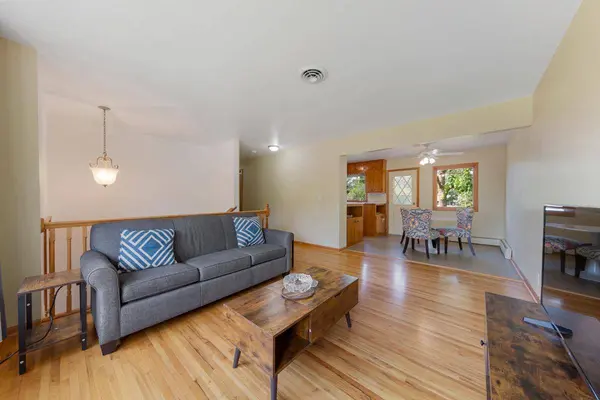 2412 E Main ST, Mankato, MN 56001