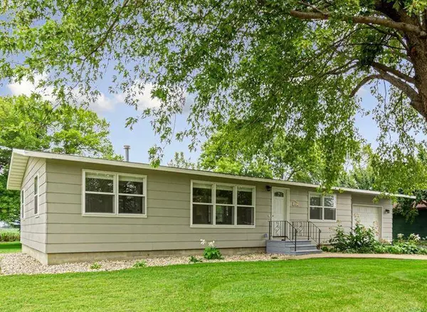 205 Park AVE N, Vernon Center, MN 56090