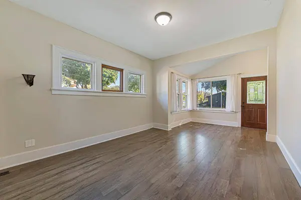 950 E Main ST, Mankato, MN 56001