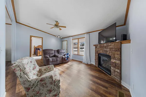 79 Blashack ST, Waldorf, MN 56091