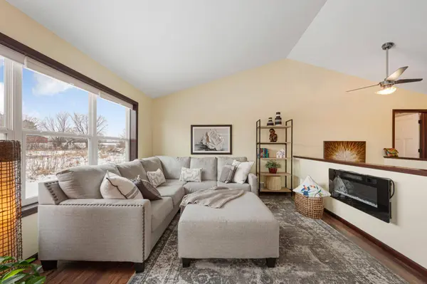 634 Tomahawk CT, Madison Lake, MN 56063