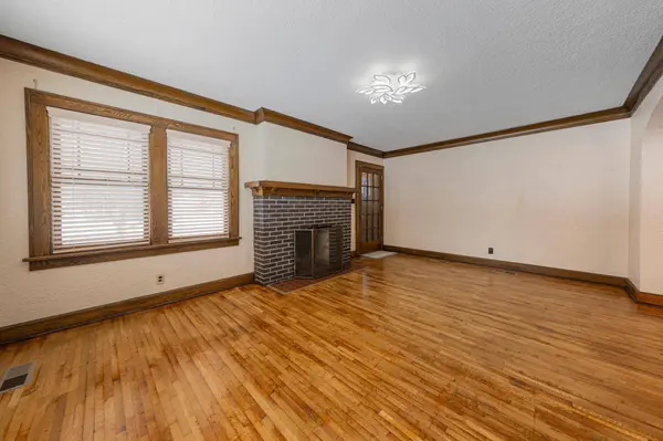 718 6th ST N, Saint James, MN 56081