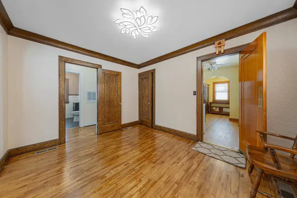 718 6th ST N, Saint James, MN 56081