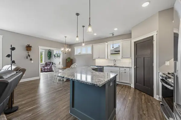 104 Dancing Waters CIR, Mankato, MN 56001