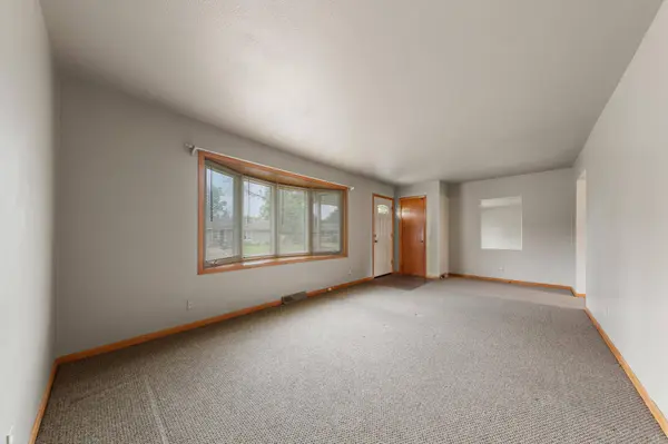 120 N Manitou DR, Mankato, MN 56001