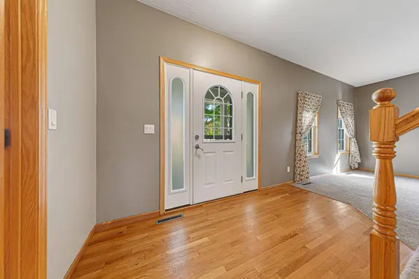 2057 Howard DR, North Mankato, MN 56003