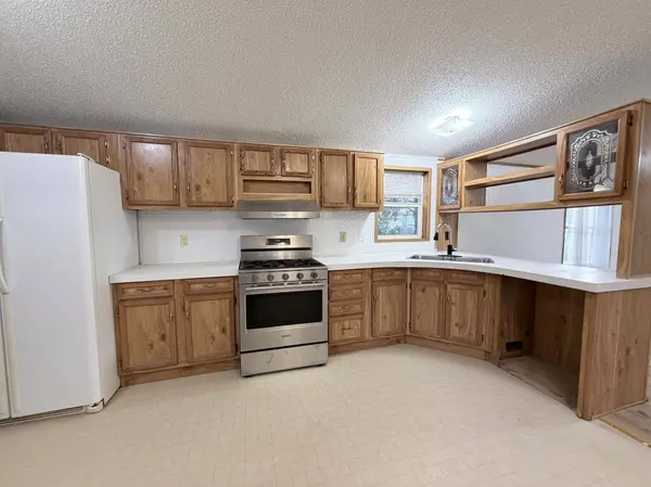 305 Mozart AVE E, Mankato, MN 56001