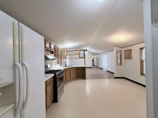 305 Mozart AVE E, Mankato, MN 56001