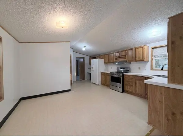 305 Mozart AVE E, Mankato, MN 56001