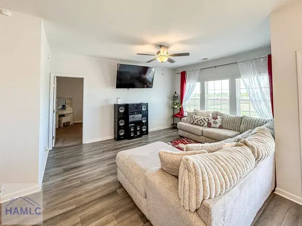 1667 Arnold Drive SE, Allenhurst, GA 31301