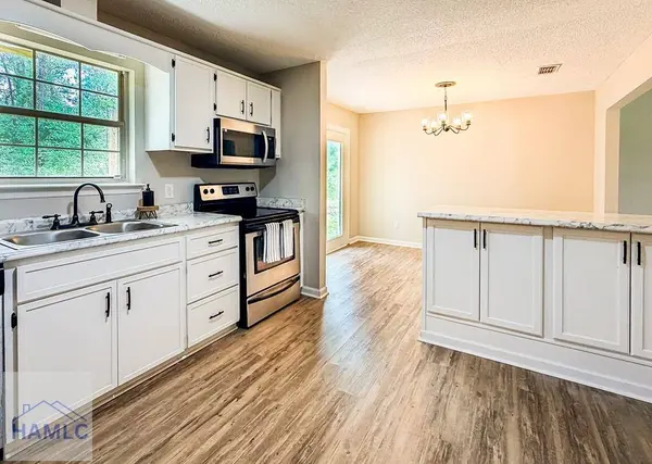 205 Pamela Drive, Allenhurst, GA 31301