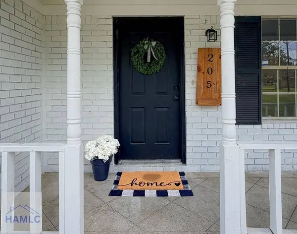 205 Pamela Drive, Allenhurst, GA 31301
