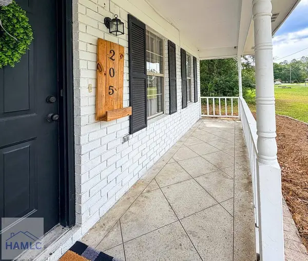 205 Pamela Drive, Allenhurst, GA 31301