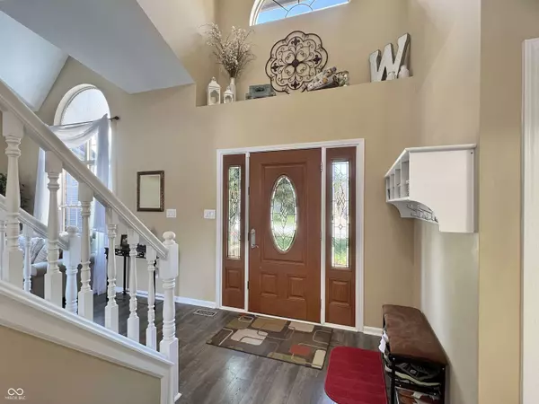7034 Endicott WAY, Indianapolis, IN 46259