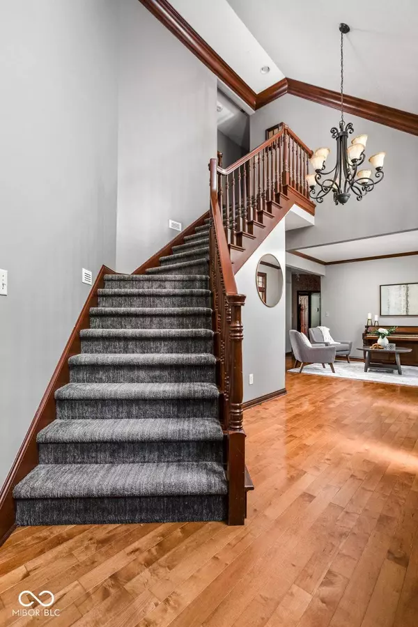 3893 Bent Tree LN, Greenwood, IN 46143