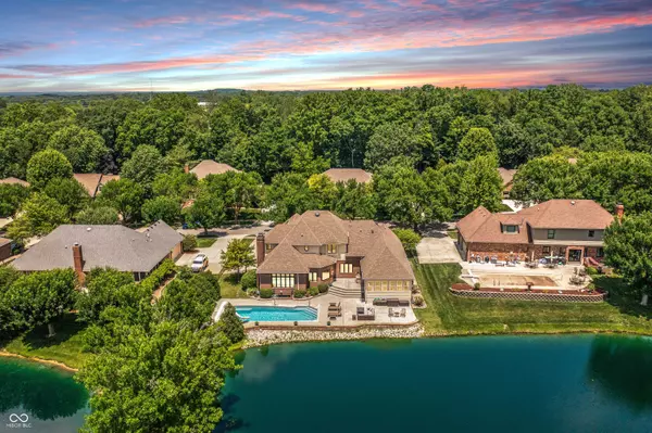 3893 Bent Tree LN, Greenwood, IN 46143