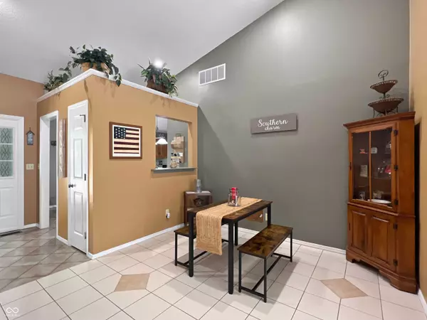 3925 S Baytree LN, Bloomington, IN 47401