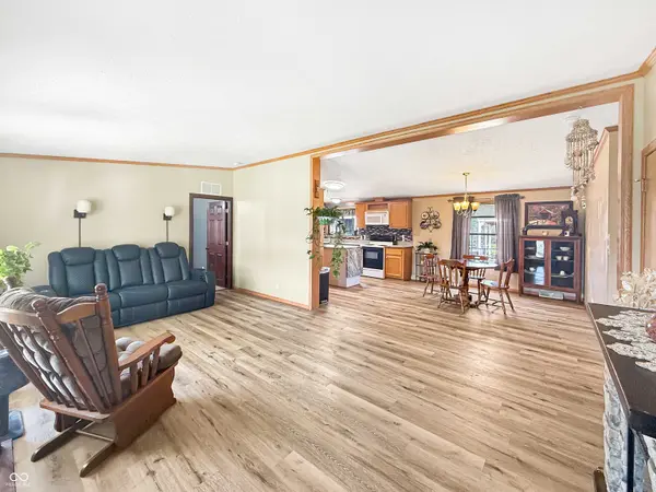 25 Aurora Ann LN, Bedford, IN 47421
