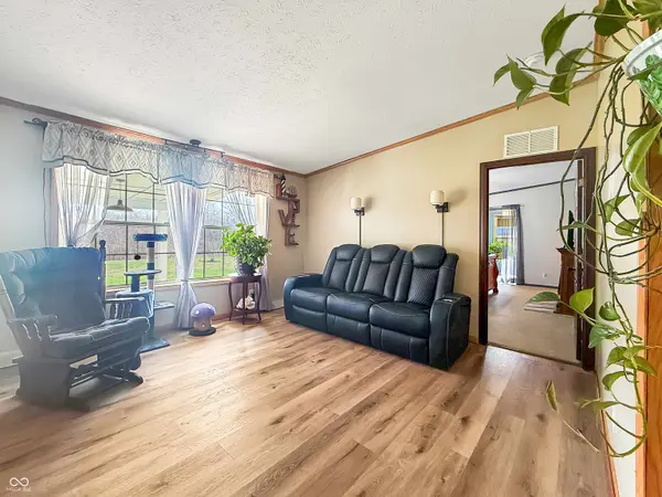 25 Aurora Ann LN, Bedford, IN 47421