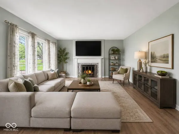 3320 Oakwood DR, Anderson, IN 46011