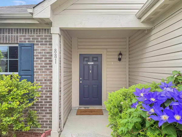 881 Sommersweet RUN, Greenwood, IN 46143