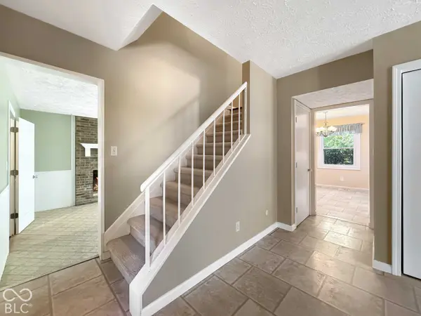 980 Wood Creek PL, Greenwood, IN 46142