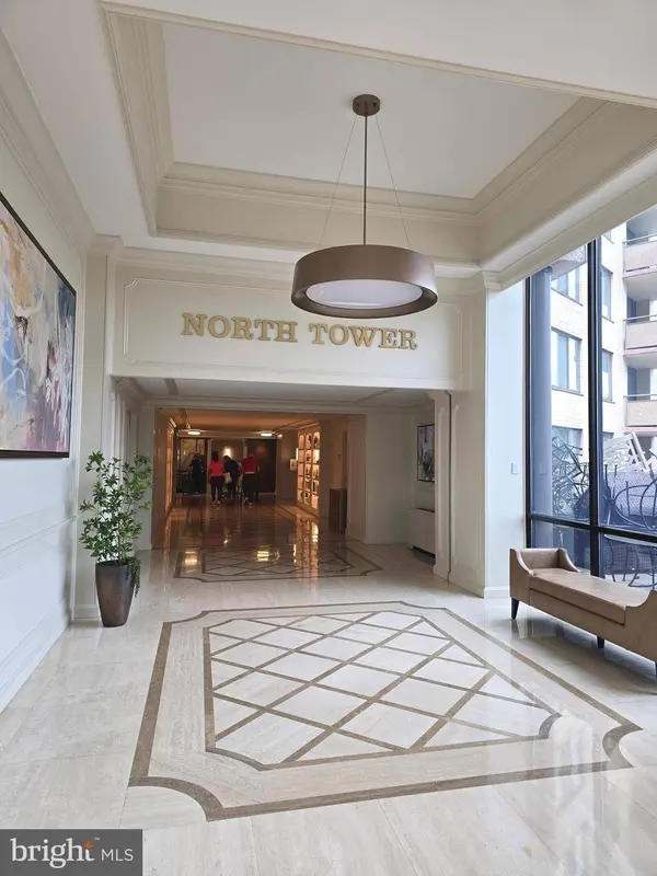 5225 POOKS HILL RD #1814N, Bethesda, MD 20814