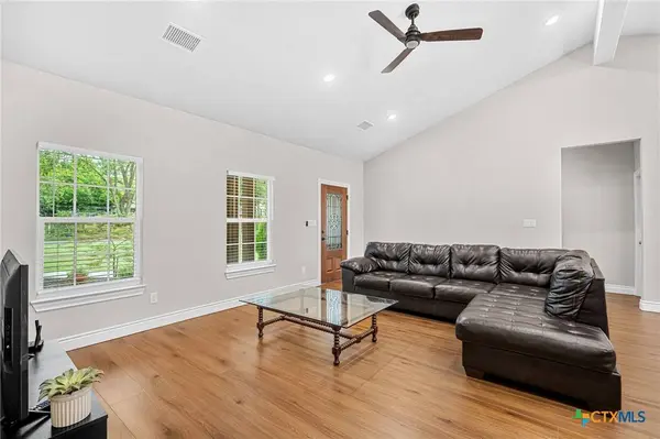 104 Bill ST, Elgin, TX 78621