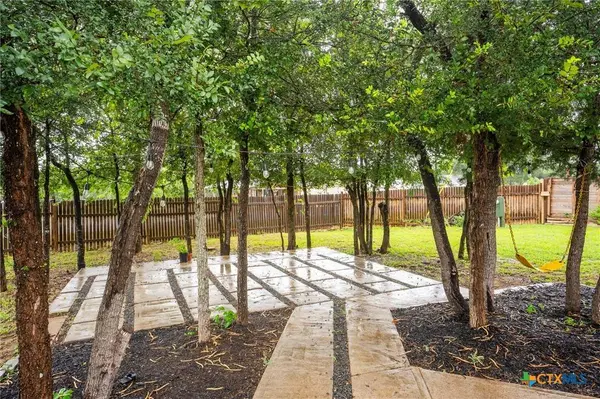 224 Las Estancias DR, Cedar Creek, TX 78612