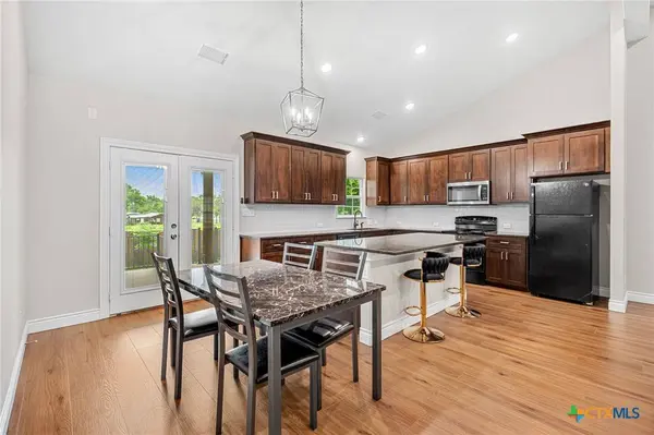104 Bill ST, Elgin, TX 78621