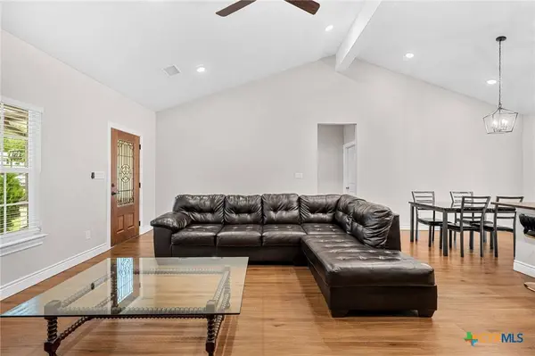 104 Bill ST, Elgin, TX 78621