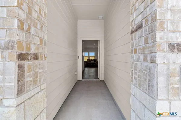 1001 Prairie Clover RD, Killeen, TX 76543