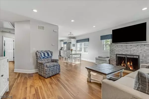 31 Caroline Ave, Pequannock Twp., NJ 07444