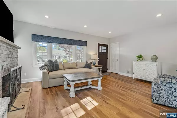 31 Caroline AVE, Pequannock Township, NJ 07444