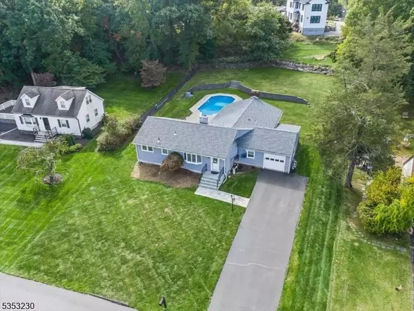 53 Mountain Ridge Dr, Wayne Twp., NJ 07470