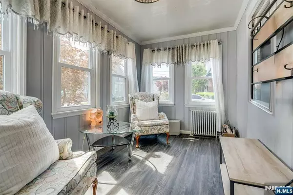 9 Post ST, Haledon, NJ 07508