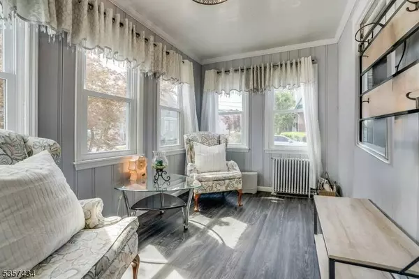 9 Post St, Haledon Boro, NJ 07508