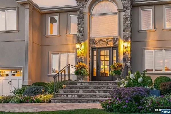 39 Fox Boro RD, Wayne, NJ 07470